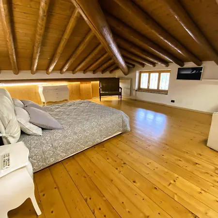 Tenuta Le Rondini Bed & Breakfast Gavardo